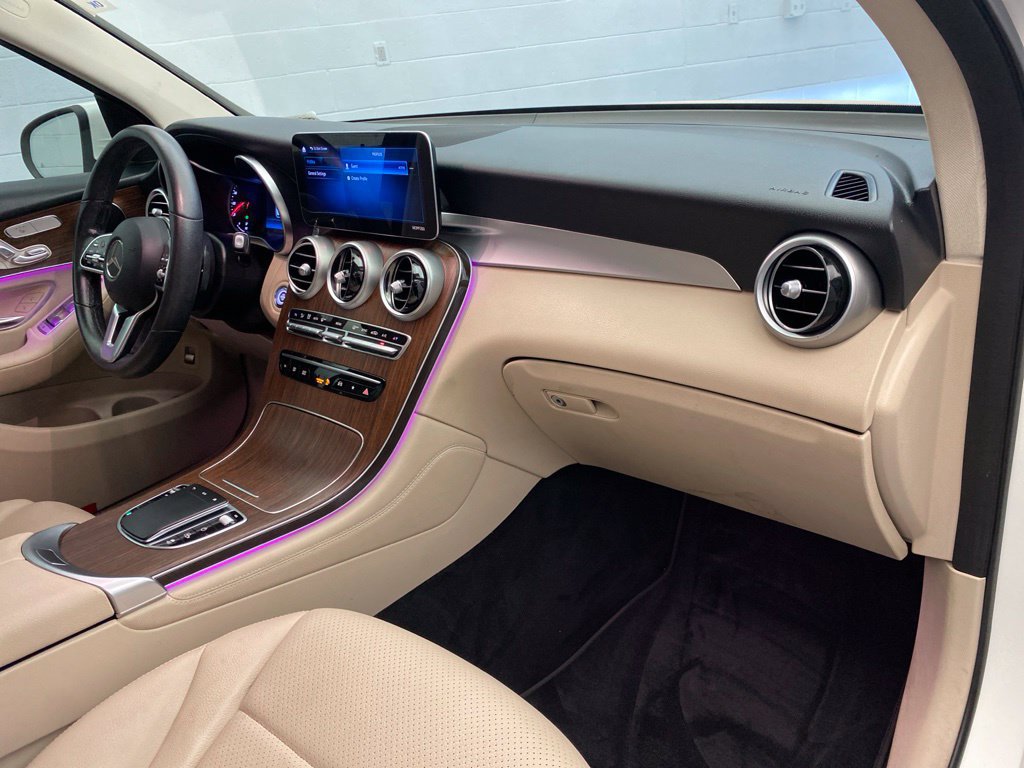 Used 2021 Mercedes-Benz GLC 300 image 22