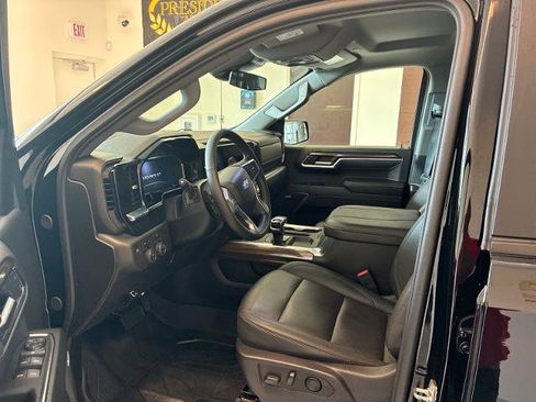 Used 2025 Chevrolet Silverado 1500 RST w/ Convenience Package II AWD/4WD image 13