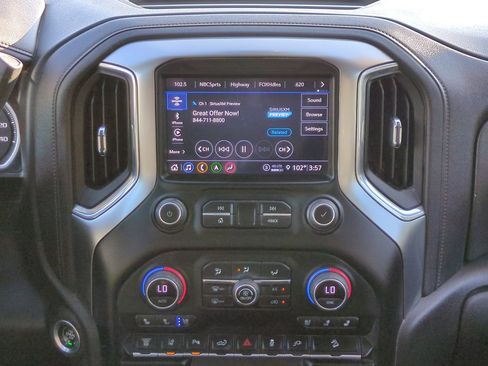 Used 2022 Chevrolet Silverado 2500 LTZ w/ LTZ Premium Package image 16