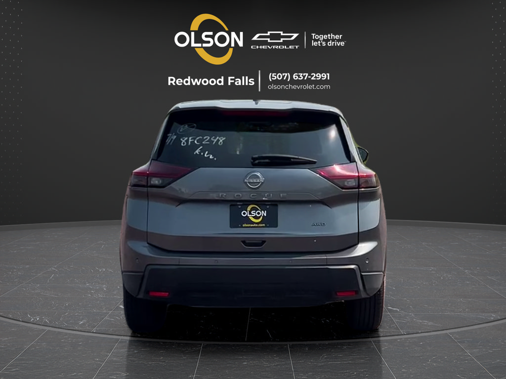 Used 2025 Nissan Rogue SV AWD/4WD image 4