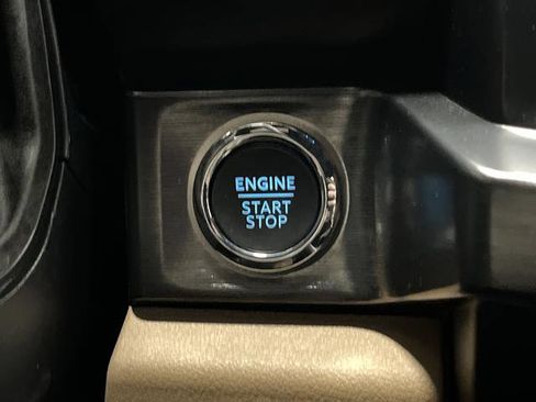 Used 2024 Ford F350 Lariat image 22