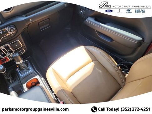 Used 2021 Jeep Gladiator Rubicon image 13