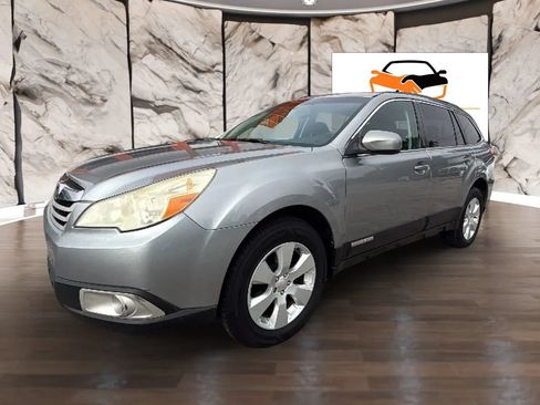 Used 2011 Subaru Outback 2.5i Premium w/ All-Weather Pkg AWD/4WD image 3