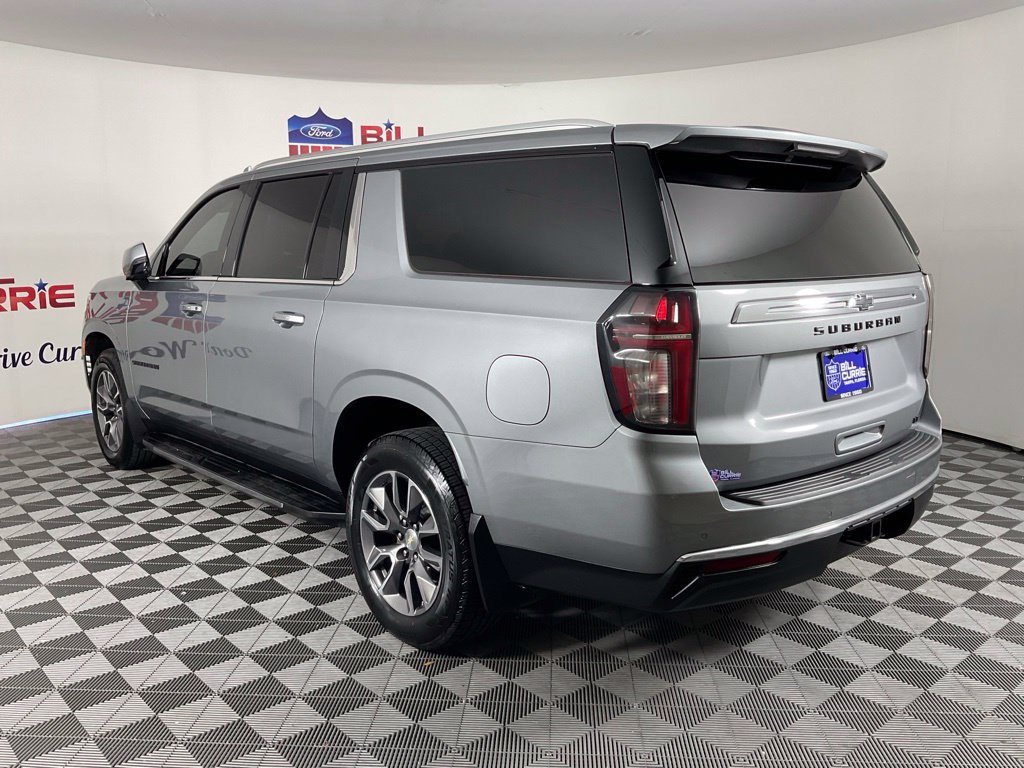Used 2023 Chevrolet Suburban LT w/ LT Signature Plus Package RWD image 5