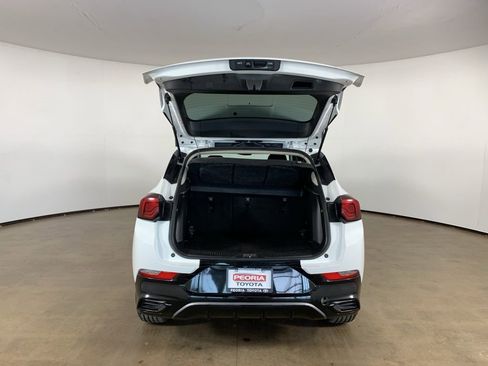 Used 2024 Buick Encore GX Sport Touring AWD/4WD image 12