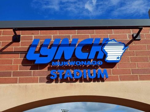 Used 2023 Chevrolet Suburban High Country image 17