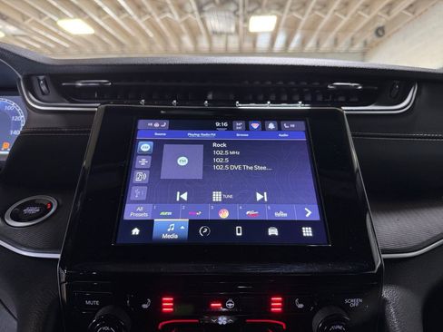 Used 2023 Jeep Grand Cherokee Altitude image 17