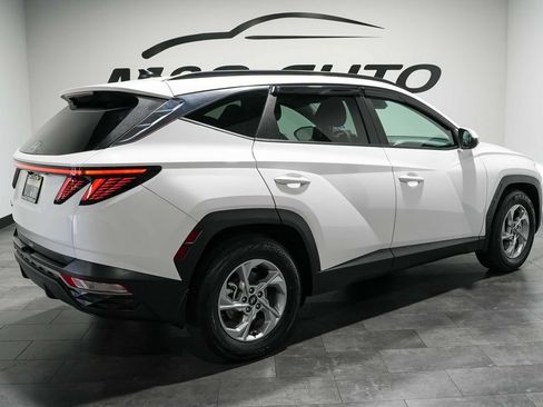 Used 2023 Hyundai Tucson SEL FWD image 2