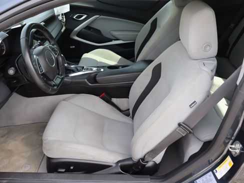 Used 2022 Chevrolet Camaro LT w/ Technology Package RWD image 14