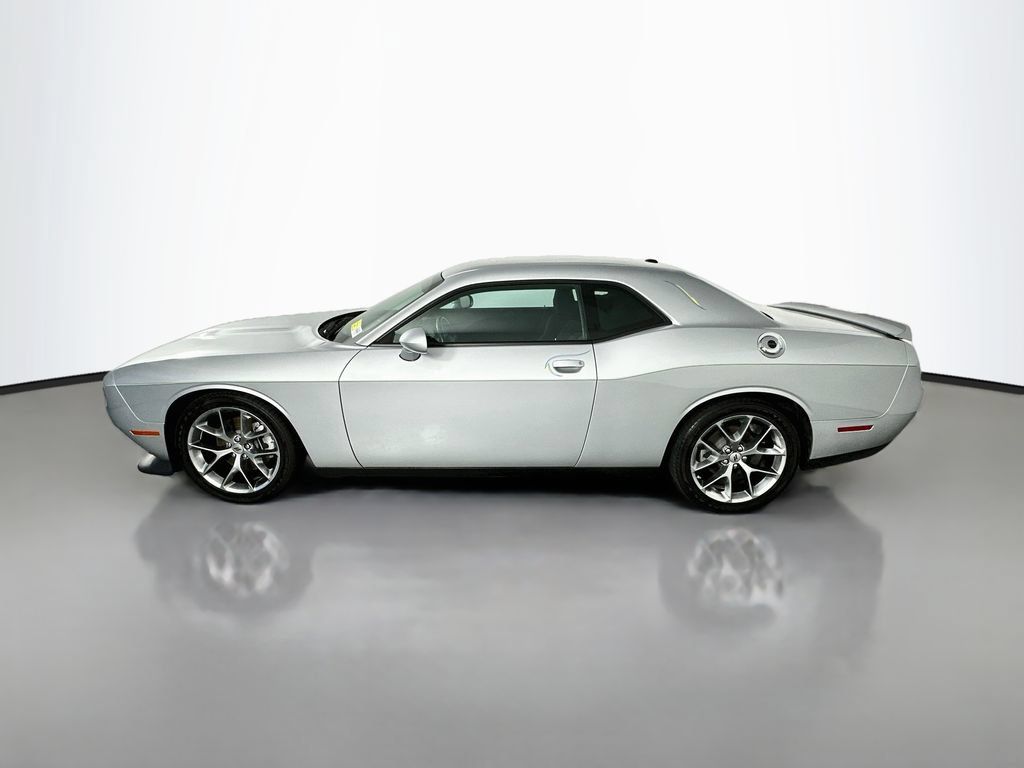 Used 2022 Dodge Challenger GT RWD image 4