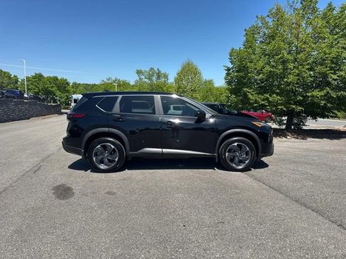 Certified 2024 Nissan Rogue SV AWD/4WD image 3