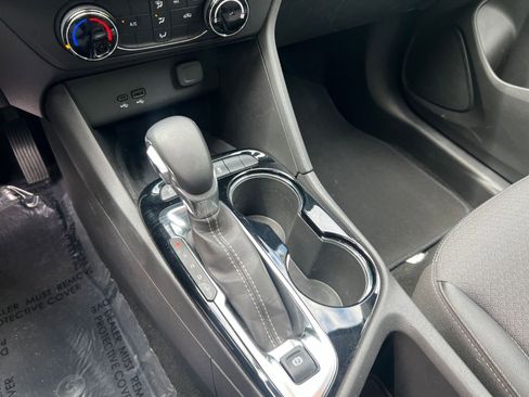 Used 2025 Buick Encore GX Preferred image 36