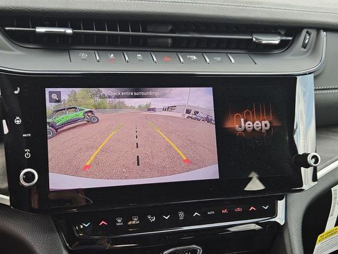 New 2026 Jeep Grand Cherokee Altitude RWD image 24