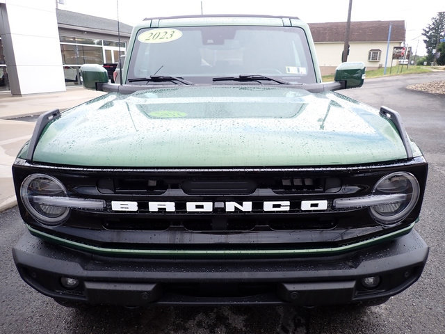 Used 2023 Ford Bronco Outer Banks AWD/4WD image 9
