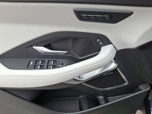 New 2024 Jaguar E-PACE R-Dynamic SE image 10