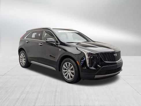 Certified 2023 Cadillac XT4 Premium Luxury w/ Enhanced Visibility Package AWD/4WD image 3