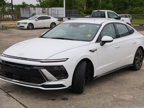 Used 2025 Hyundai Sonata SEL FWD image 23