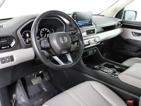 Used 2024 Honda Pilot EX-L image 23