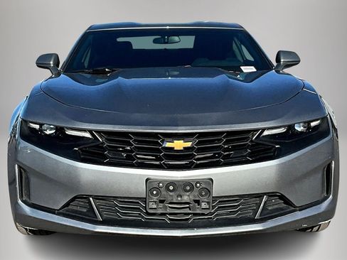 Used 2023 Chevrolet Camaro LT image 2