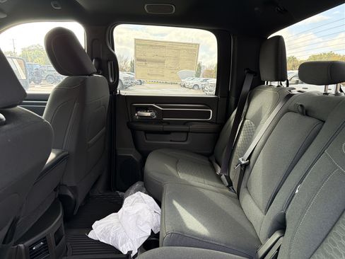 Used 2025 RAM 2500 Big Horn AWD/4WD image 31