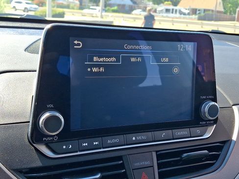 Used 2024 Nissan Altima 2.5 SR FWD image 26