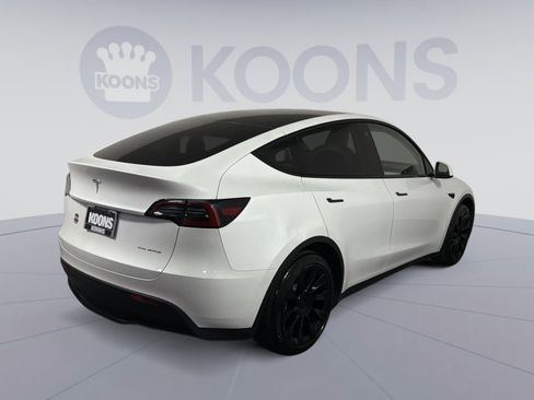 Used 2023 Tesla Model Y Long Range image 7