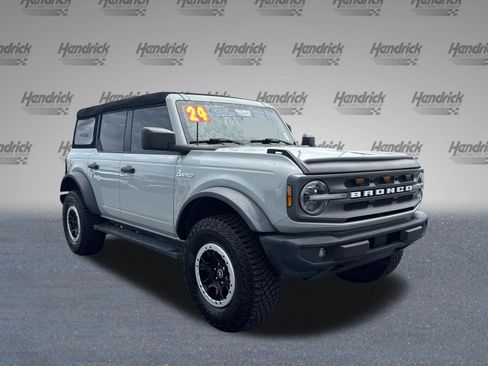 Used 2024 Ford Bronco Big Bend w/ Sasquatch Package AWD/4WD image 2