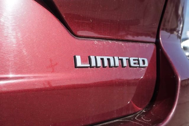 Used 2023 Jeep Grand Cherokee Limited AWD/4WD image 7