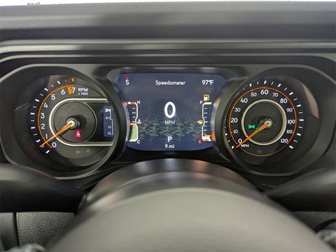 New 2025 Jeep Gladiator Rubicon w/ Safety Group image 39