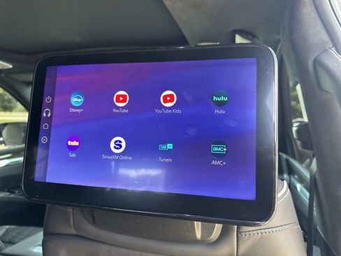 Used 2025 Cadillac Escalade Sport Platinum w/ LPO, ONYX Package AWD/4WD image 11