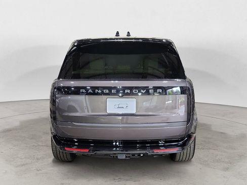 New 2026 Land Rover Range Rover Long Wheelbase SE AWD/4WD image 4