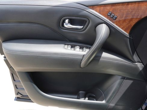 Used 2019 INFINITI QX80 Luxe w/ Proassist Package RWD image 22