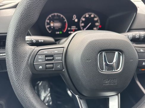 Used 2023 Honda CR-V LX image 13
