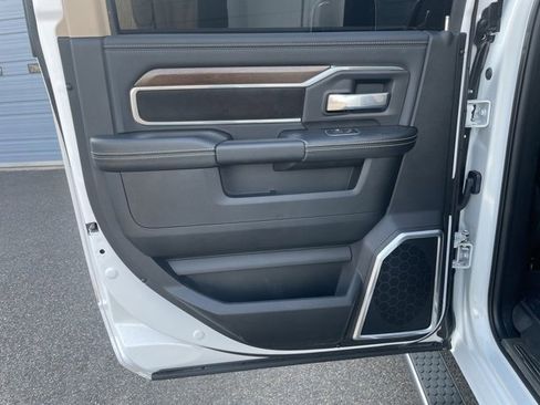 Used 2022 RAM 3500 Laramie image 19