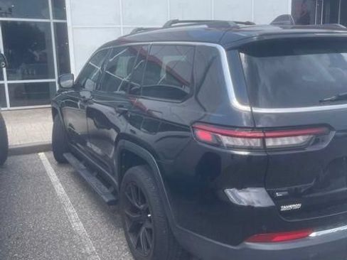 Used 2022 Jeep Grand Cherokee L Limited RWD image 3