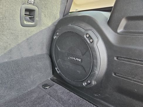 Used 2023 Jeep Wrangler Unlimited Sahara w/ Cold Weather Group AWD/4WD image 34