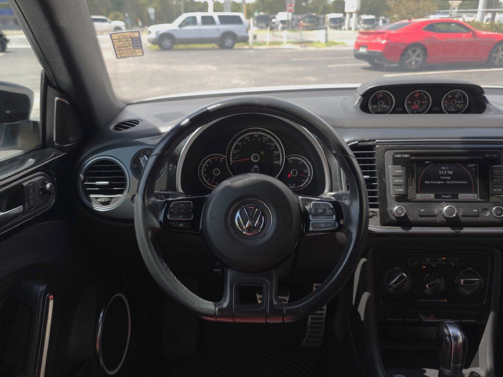 Used 2014 Volkswagen Beetle R-Line FWD image 17