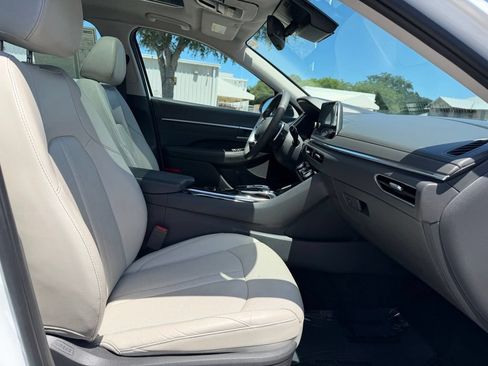 Used 2020 Hyundai Sonata Limited FWD image 29