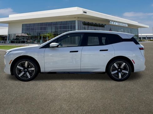 Used 2026 BMW iX xDrive60 image 6