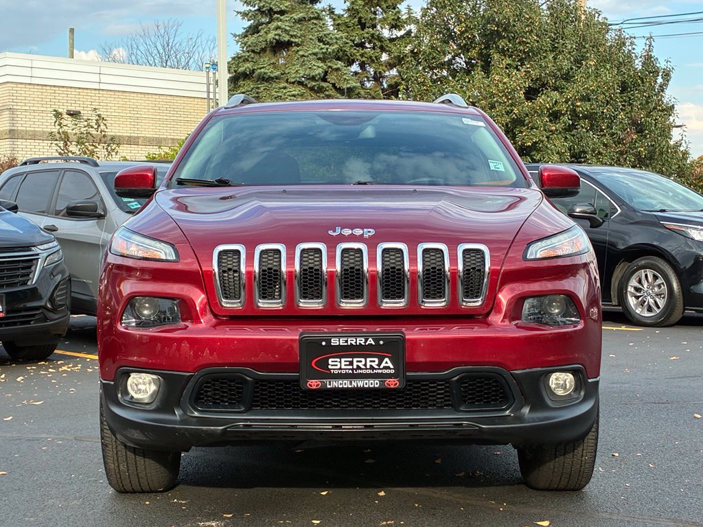 Used 2016 Jeep Cherokee Latitude w/ Safety/Convenience Group AWD/4WD image 2
