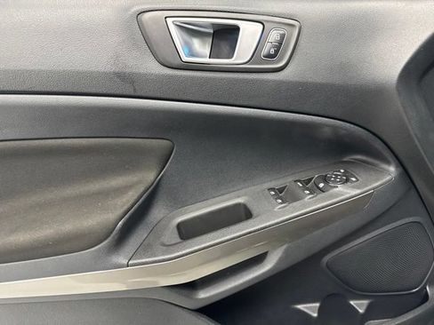 Used 2018 Ford EcoSport SE w/ SE Convenience Package FWD image 9