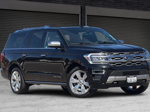 Used 2023 Ford Expedition Max Platinum AWD/4WD image 2