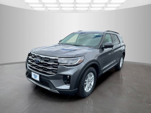 New 2025 Ford Explorer Active w/ Active Comfort Package image 8