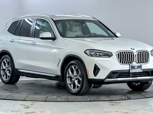 Used 2023 BMW X3 xDrive30i w/ Premium Package image 9