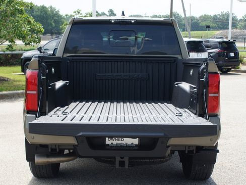 Used 2026 Toyota Tacoma TRD Sport w/ TRD Sport Premium Package AWD/4WD image 17