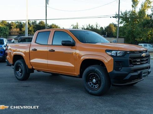 New 2026 Chevrolet Colorado W/T image 3
