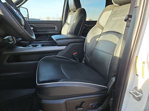 Used 2025 RAM 2500 Laramie image 17