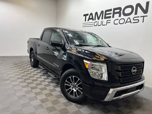 Used 2024 Nissan Titan SV RWD image 1