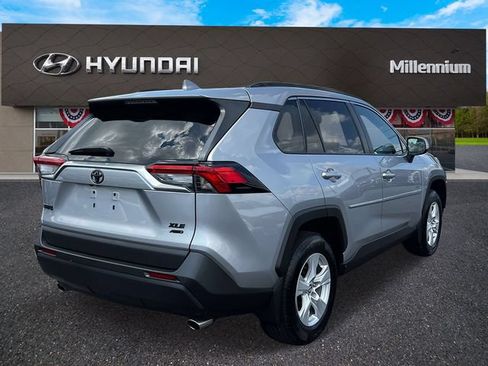 Used 2021 Toyota RAV4 XLE w/ Convenience Package AWD/4WD image 6