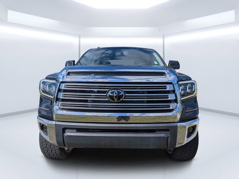 Used 2016 Toyota Tundra SR5 w/ SR5 Upgrade Package image 8